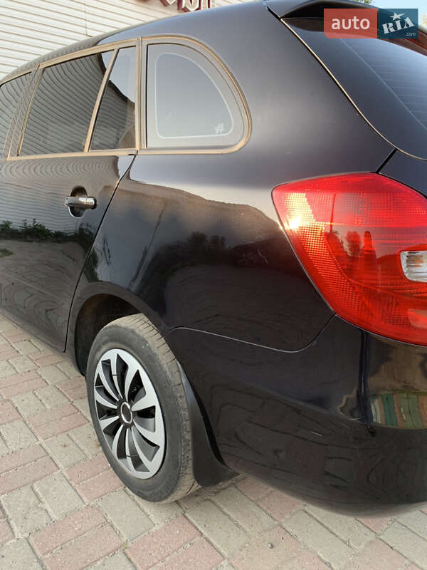 Універсал Skoda Fabia 2014 в Полтаві
