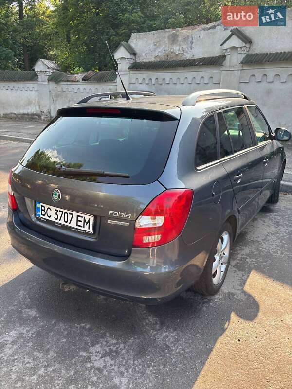 Универсал Skoda Fabia 2011 в Львове