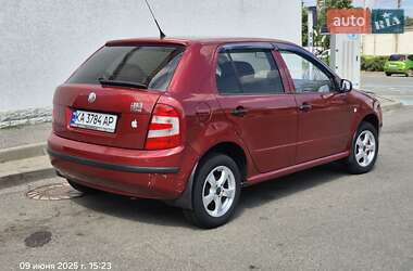 Хэтчбек Skoda Fabia 2006 в 