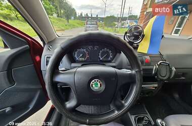 Хэтчбек Skoda Fabia 2006 в 