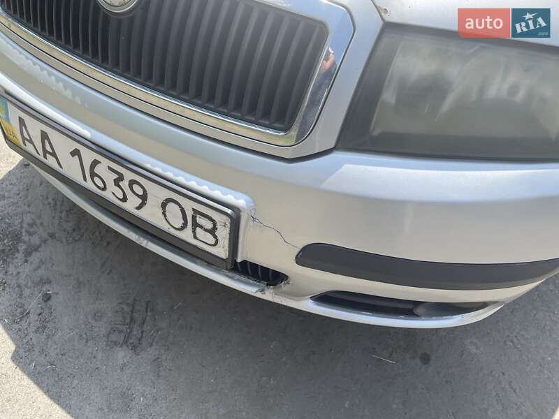 Седан Skoda Fabia 2006 в Києві