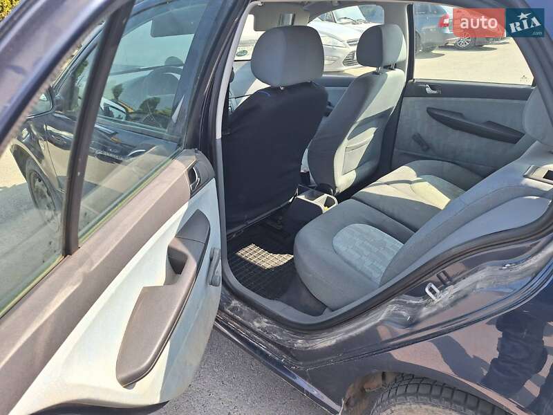 Хетчбек Skoda Fabia 2000 в Калуші