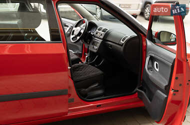 Хэтчбек Skoda Fabia 2009 в 