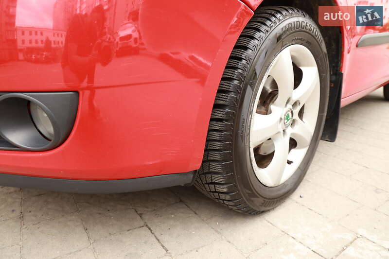 Хэтчбек Skoda Fabia 2009 в Ивано-Франковске
