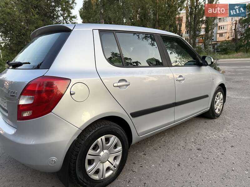 Хэтчбек Skoda Fabia 2010 в Ахтырке фото 5 Хэтчбек Skoda Fabia 2010 в Ахтырке
