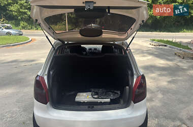 Хэтчбек Skoda Fabia 2013 в 