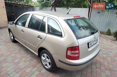 Универсал Skoda Fabia 2005 в 