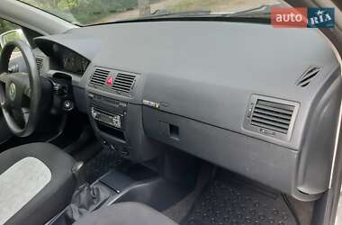 Универсал Skoda Fabia 2003 в 