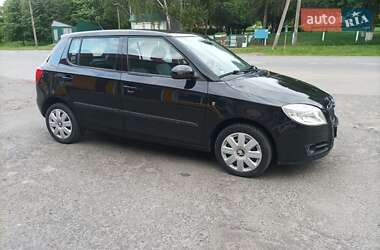 Хэтчбек Skoda Fabia 2009 в Корсуне-Шевченковском