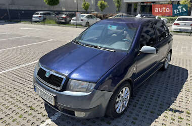 Хэтчбек Skoda Fabia 2002 в Киеве