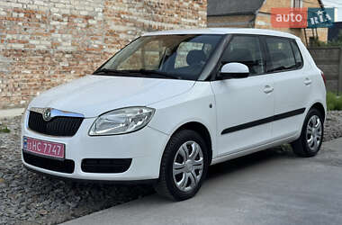 Хетчбек Skoda Fabia 2009 в Луцьку