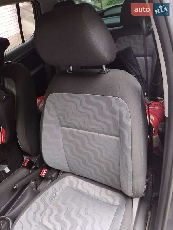 Хэтчбек Skoda Fabia 2008 в Киеве