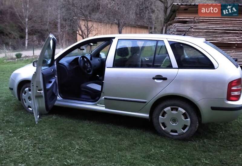 Универсал Skoda Fabia 2004 в Верховине