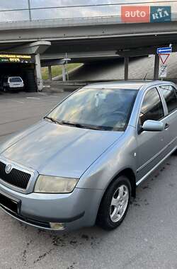 Хэтчбек Skoda Fabia 2003 в Киеве