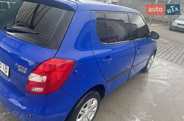 Хэтчбек Skoda Fabia 2009 в 