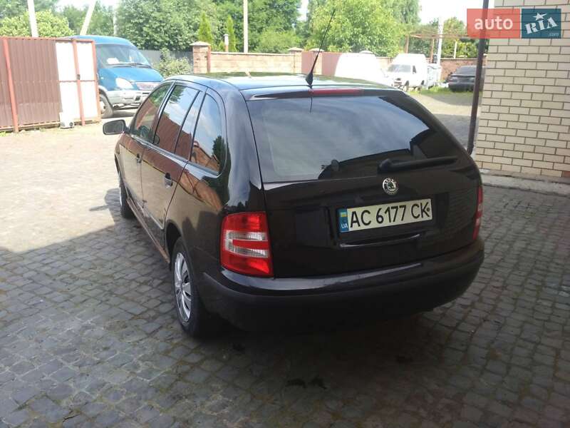 Універсал Skoda Fabia 2006 в Луцьку