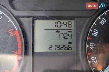 Хэтчбек Skoda Fabia 2009 в 