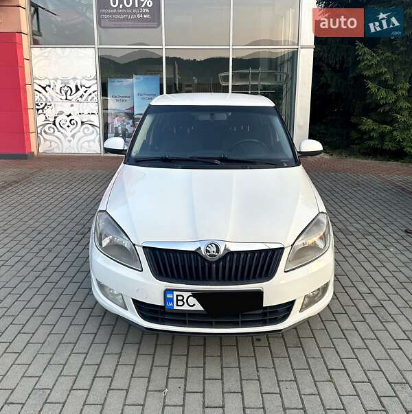Хэтчбек Skoda Fabia 2012 в Хусте
