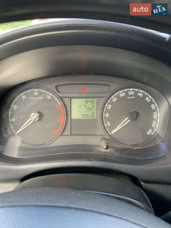 Хетчбек Skoda Fabia 2008 в Новгород-Сіверському