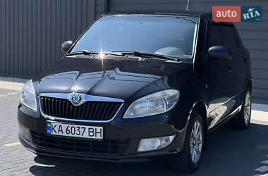 Хэтчбек Skoda Fabia 2013 в Кропивницком