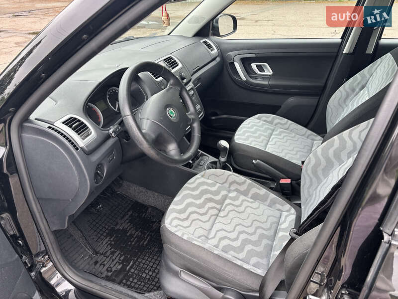 Хэтчбек Skoda Fabia 2007 в Чернигове