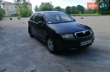 Хэтчбек Skoda Fabia 2003 в Звягеле