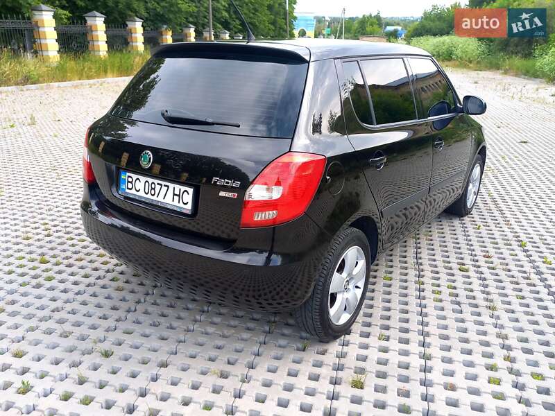 Хэтчбек Skoda Fabia 2011 в Киеве фото 8 Хэтчбек Skoda Fabia 2011 в Киеве