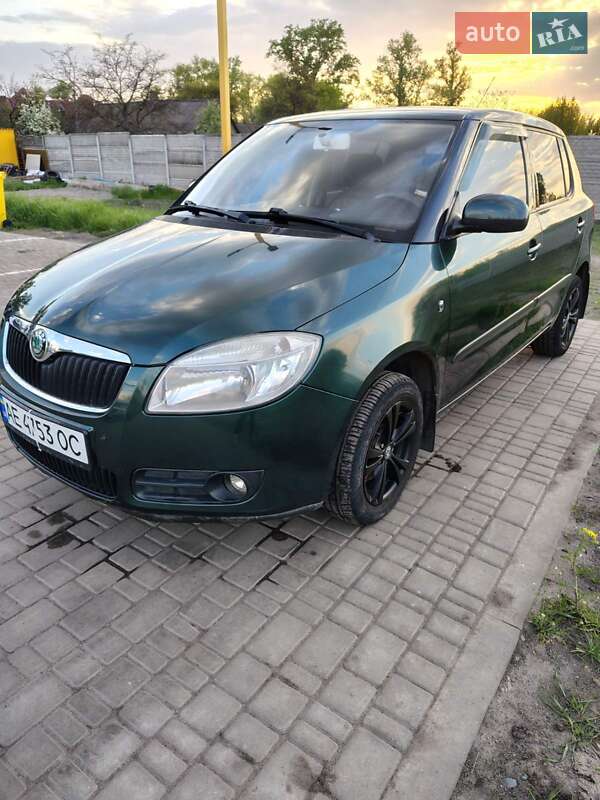 Хэтчбек Skoda Fabia 2008 в 