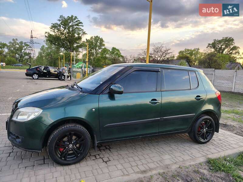 Хэтчбек Skoda Fabia 2008 в Павлограде