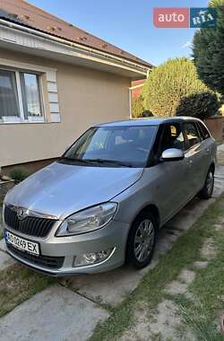 Универсал Skoda Fabia 2014 в Ужгороде