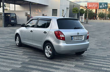Хэтчбек Skoda Fabia 2008 в 