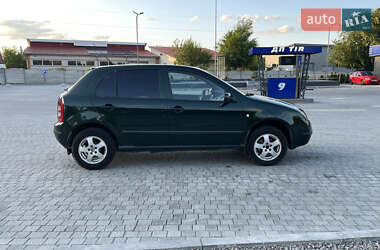 Хэтчбек Skoda Fabia 2003 в 