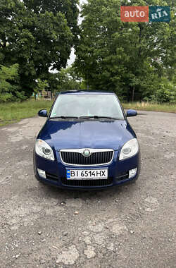 Хэтчбек Skoda Fabia 2008 в Новых Санжарах