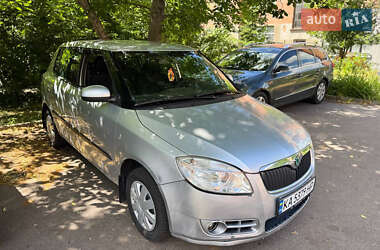 Хетчбек Skoda Fabia 2008 в Вороновиці