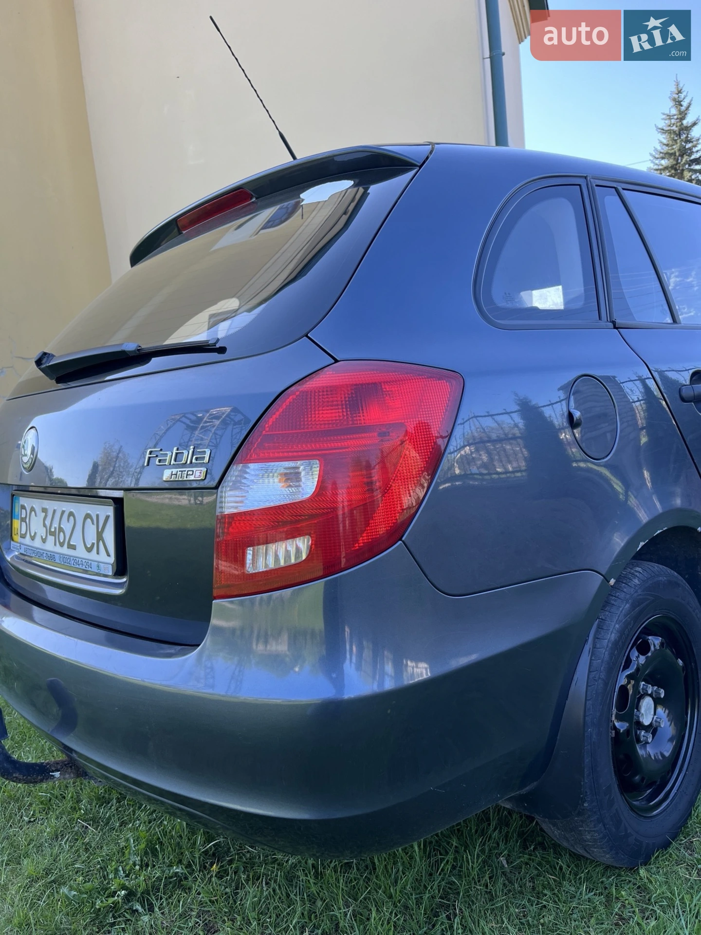 2010 Skoda Fabia - мініатюра 3