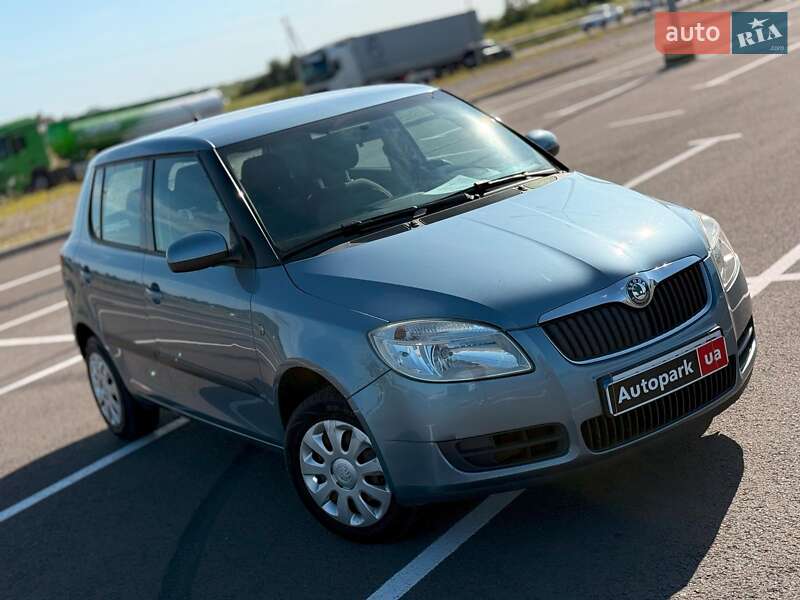 Хэтчбек Skoda Fabia 2008 в Львове