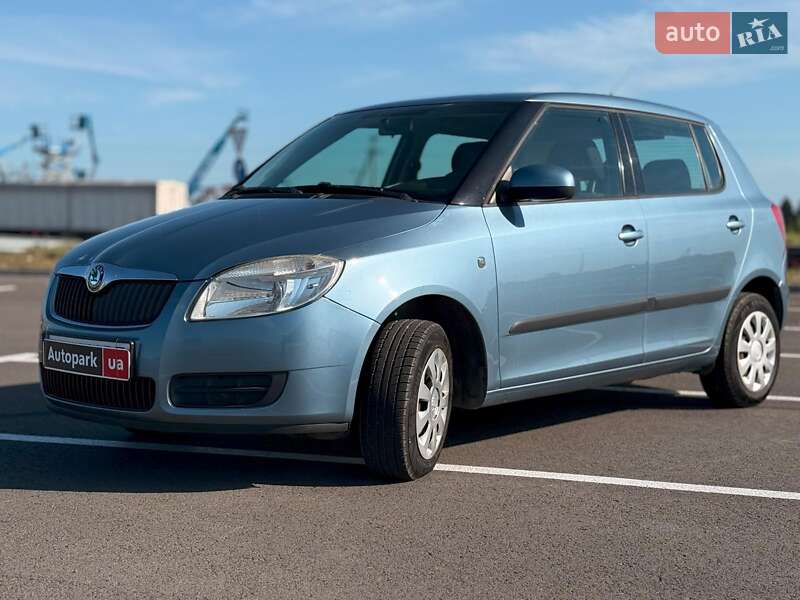 Хэтчбек Skoda Fabia 2008 в Львове
