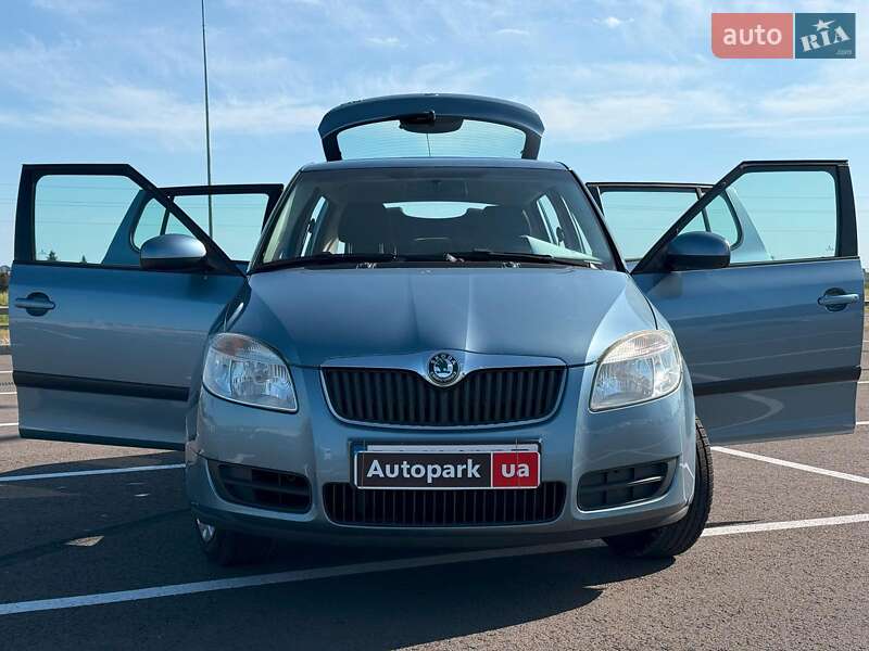Хэтчбек Skoda Fabia 2008 в Львове