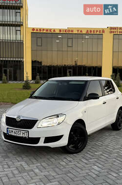 Хэтчбек Skoda Fabia 2011 в Черновцах