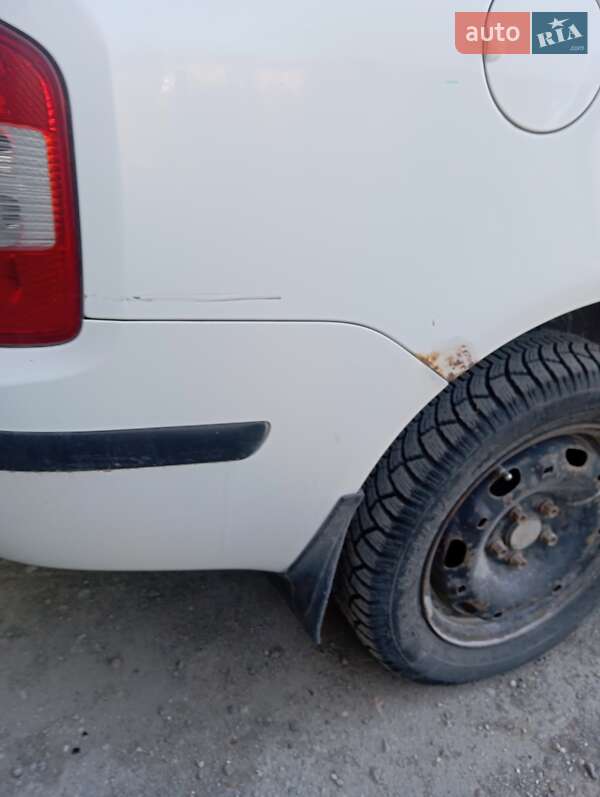 Хетчбек Skoda Fabia 2006 в Піщанці