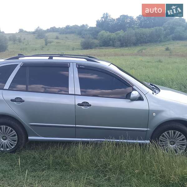 Універсал Skoda Fabia 2005 в Полтаві