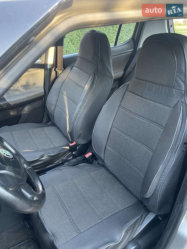 Хэтчбек Skoda Fabia 2012 в Чернигове фото 17 Хэтчбек Skoda Fabia 2012 в Чернигове