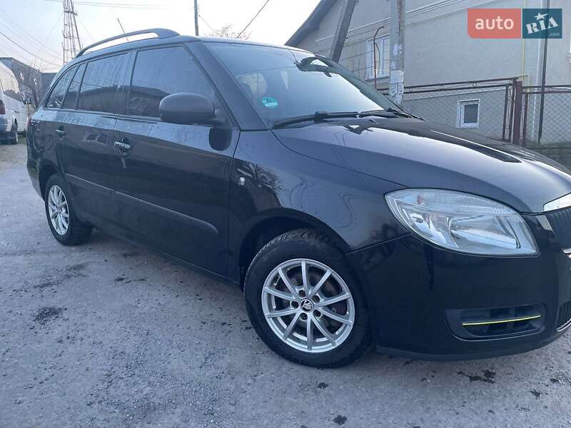 Универсал Skoda Fabia 2009 в Калуше