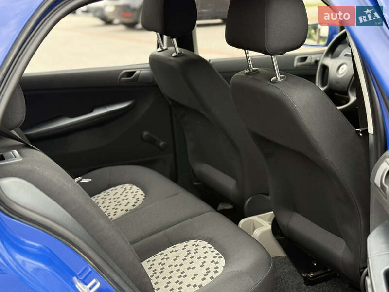 Хэтчбек Skoda Fabia 2005 в Староконстантинове