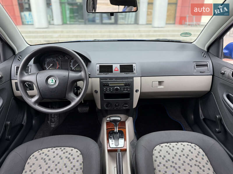 Хэтчбек Skoda Fabia 2005 в Староконстантинове