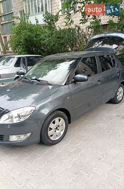 Хетчбек Skoda Fabia 2010 в Тернополі