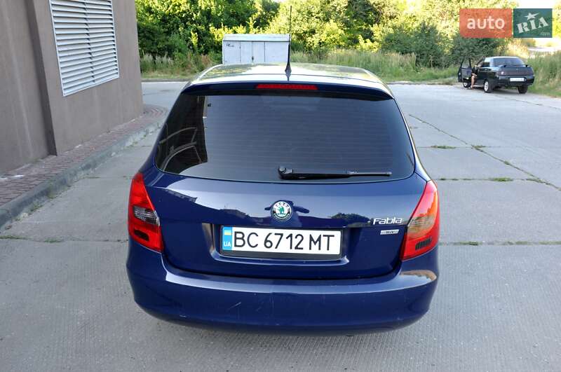Універсал Skoda Fabia 2013 в Львові