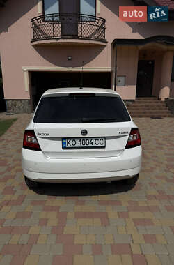 Хэтчбек Skoda Fabia 2016 в 