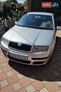 Хэтчбек Skoda Fabia 2004 в Умани