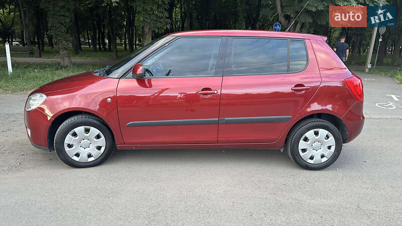 Хетчбек Skoda Fabia 2009 в Ужгороді